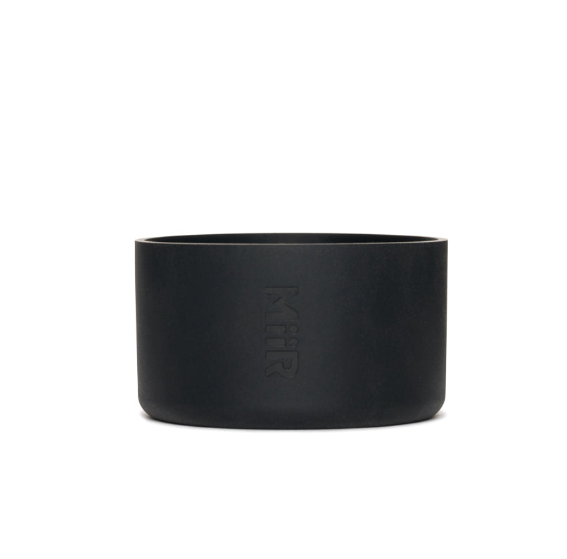 silicone-boot-s0 Silicone_Boot_32oz_42oz_Black_Studio_0821_SLB1PN34002_Front_22fbd7e0-94c1-4c9d-9f4e-6b60d37f6bce.jpg