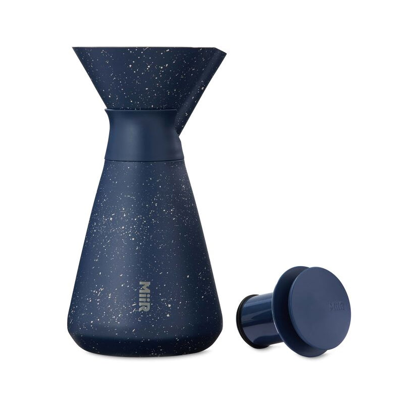 new-standard-carafe-x7 WebPDP-33oz_New_Standard_Carafe_Tidal_Blue_Speckle_Studio__CAR1SVOS225_Front_Lid_Staged.jpg