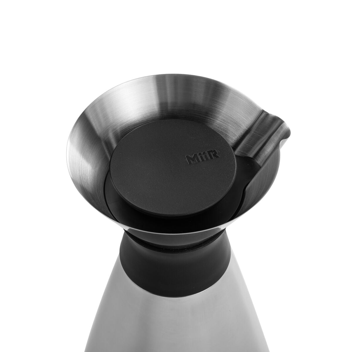 new-standard-carafe-x7 WebPDP-PolishedStainlessCarafe_33oz_SS_StudioX207182024_45degree__CAR1SVOS005.jpg