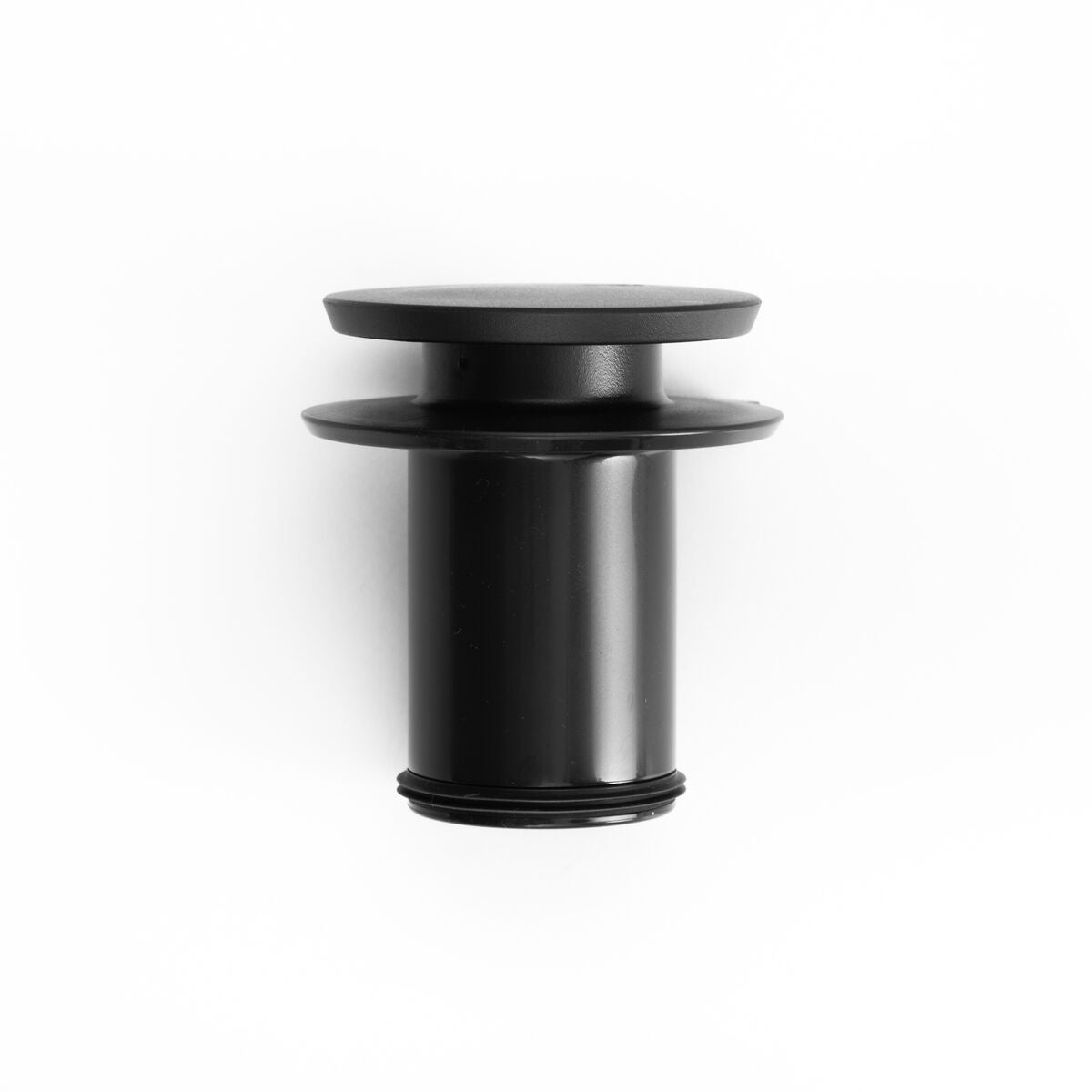 new-standard-carafe-x7 WebPDP-PolishedStainlessCarafe_33oz_SS_StudioX207182024_Lid__CAR1SVOS005.jpg