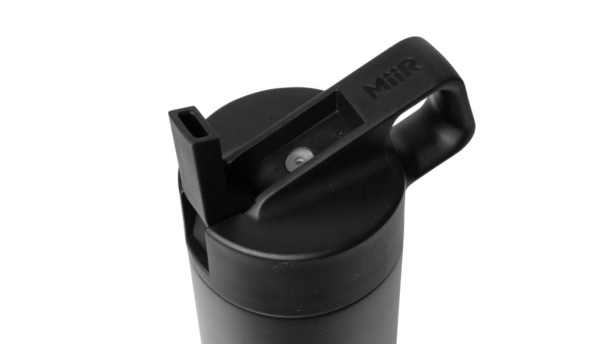 straw-bottle-o5 WebPDP-Straw_Lid_2_Black_Studio_0221_45deg_Open__WMB1SL20002.jpg